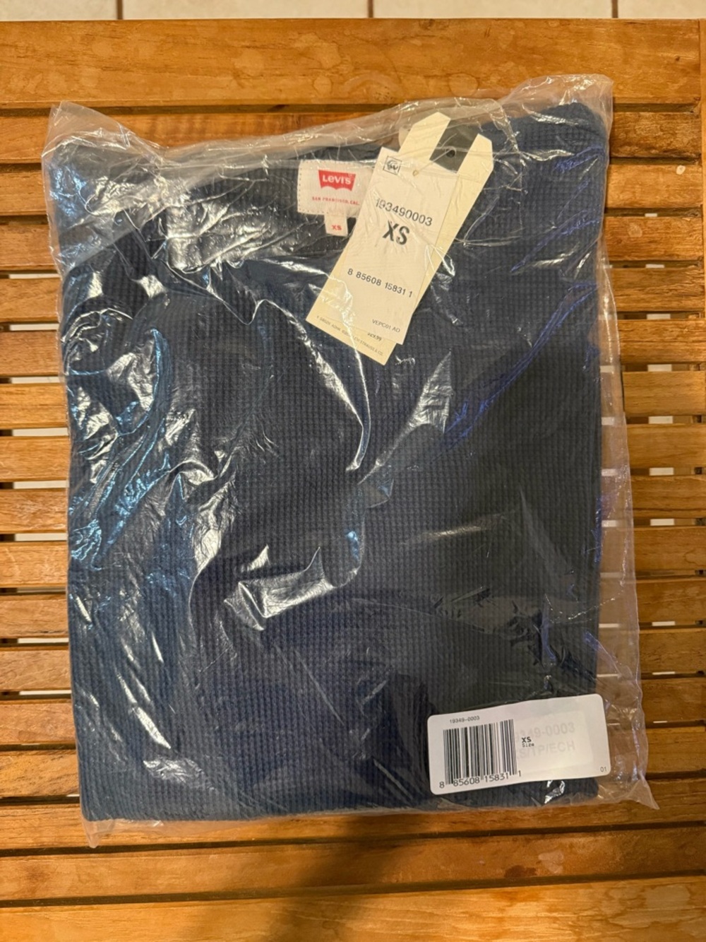 NWT Levi’s L/S Waffle-Knit Shirt Men’s Size XS
